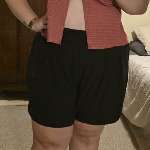 Torrid Size 20 Black Studio Crepe Shorts
